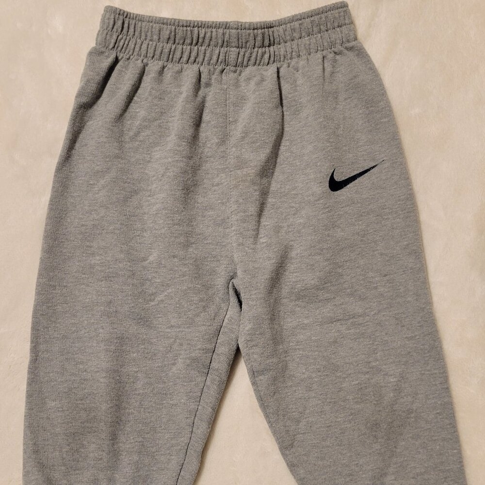 Good Condition, No rips, stains, or flaws.